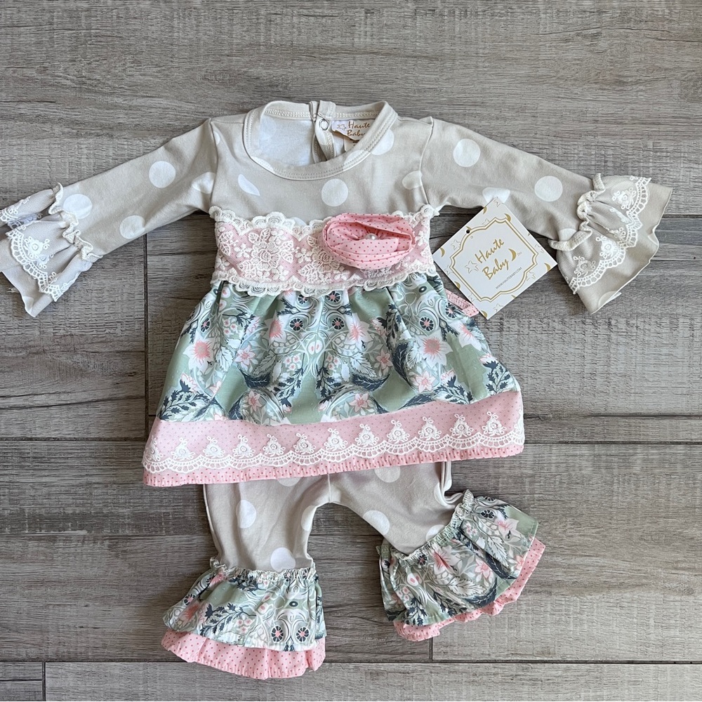 NWT Haute Baby swing set 3-6mo